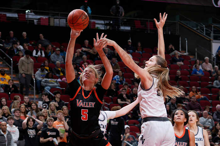 Valley's Elise Jaeger (Photo by Matthew Putney)